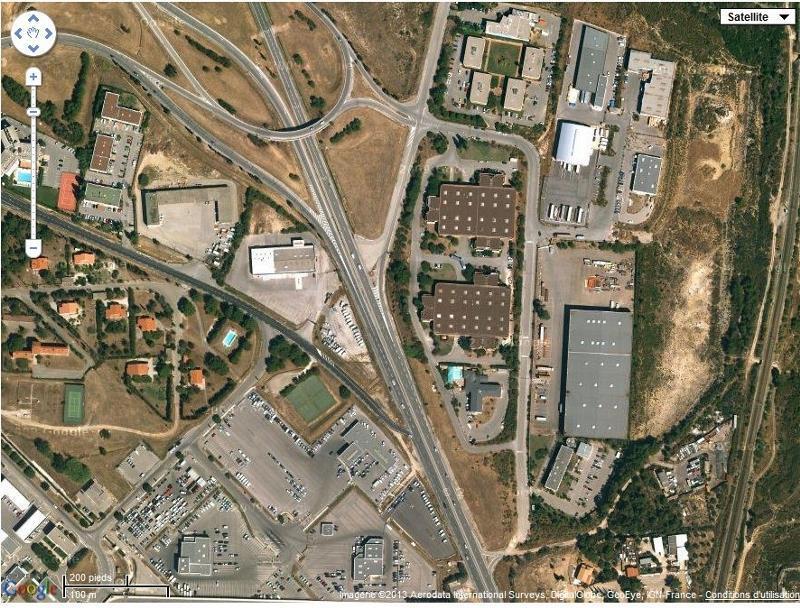 Industrial in Vitrolles for lease Aerial- Image 1 of 2