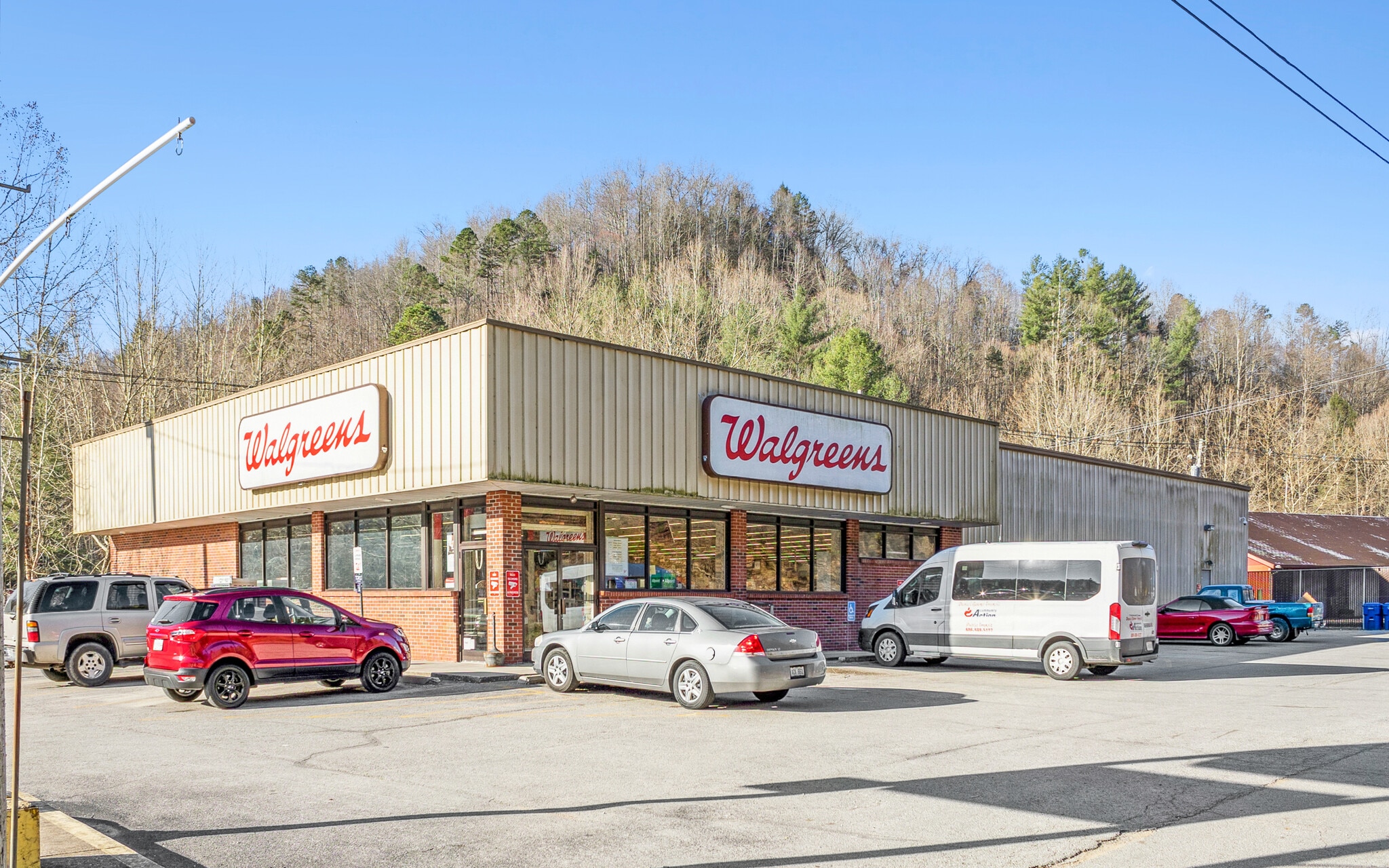 551 Main St N, Mc Kee, KY for lease Primary Photo- Image 1 of 4