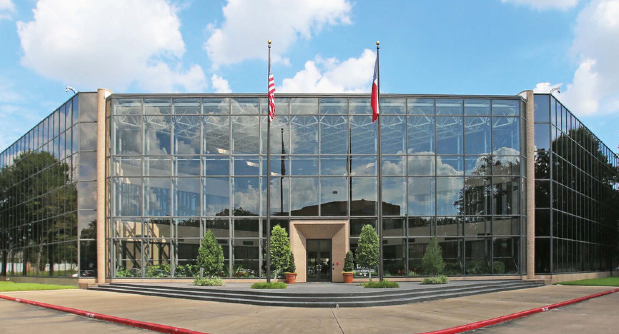 12621 Featherwood Dr, Houston, TX à louer Photo principale- Image 1 de 24