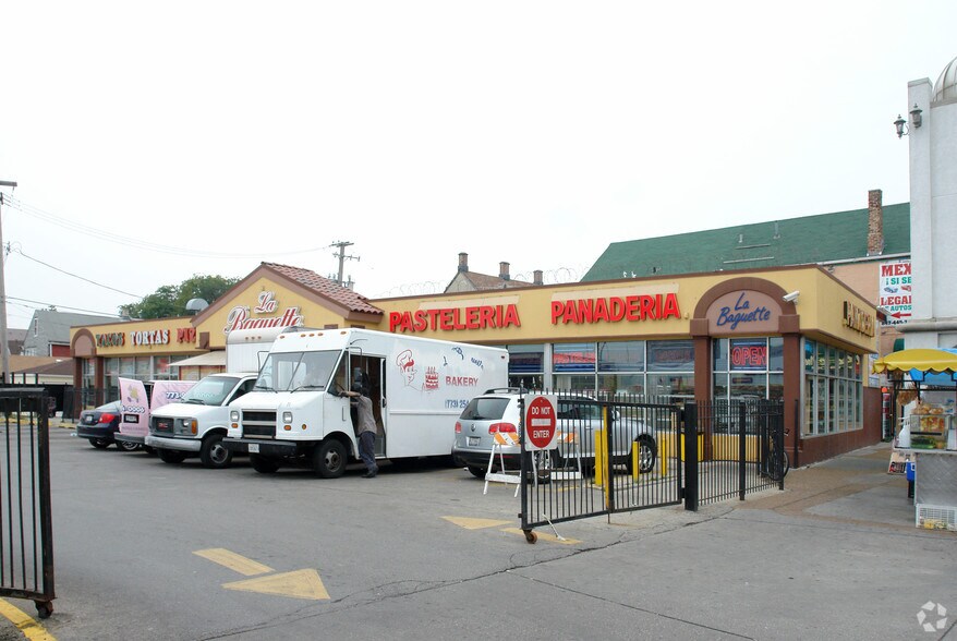 3119 W 26th St, Chicago, IL for lease - Building Photo - Image 2 of 3