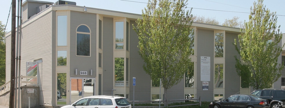 263 Main St, Old Saybrook, CT for lease - Building Photo - Image 2 of 7