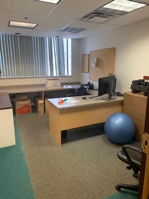 1361 E 55th St, Cleveland, OH for sale Interior Photo- Image 1 of 8