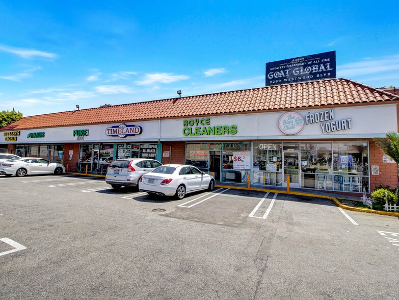 10840 W Olympic Blvd, Los Angeles, CA for lease - Building Photo - Image 2 of 14