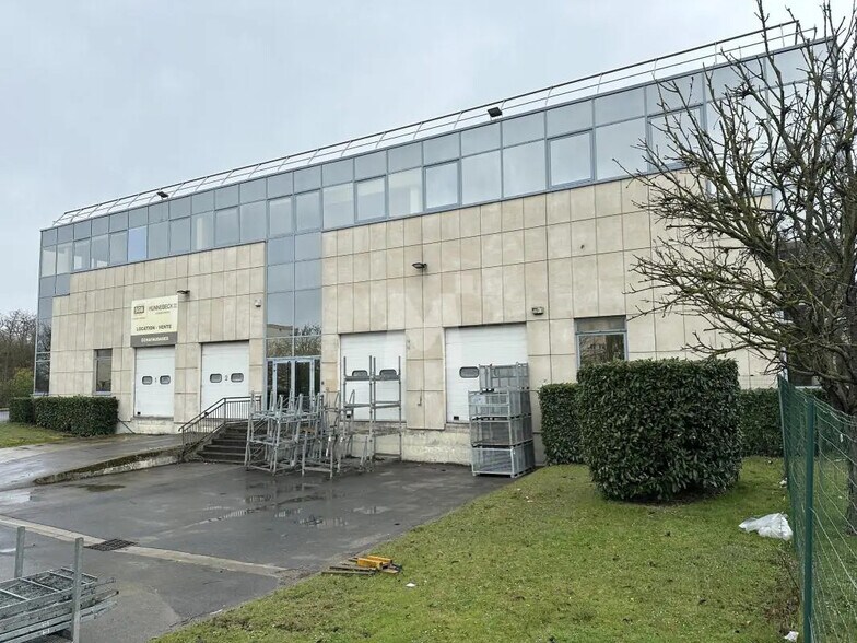 Flex dans Chilly-Mazarin à louer - Photo du bâtiment - Image 3 de 12