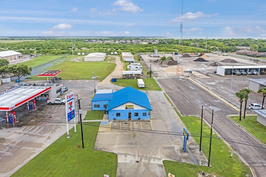 2241 State Highway 35 N, Port Lavaca, TX for sale - Building Photo - Image 2 of 44