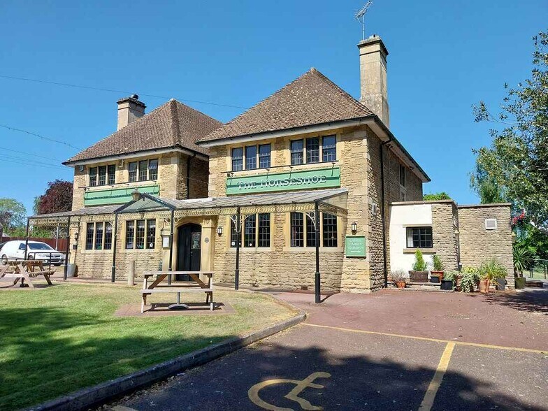 2 Overstone Rd, Sywell à louer - Photo du bâtiment - Image 1 de 1