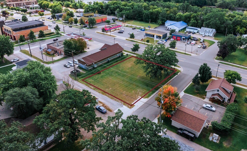 520 N Benton Dr, Sauk Rapids, MN for sale Building Photo- Image 1 of 4