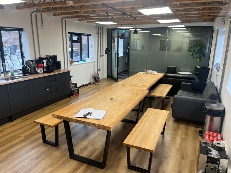 70 Commercial Sq, Leicester à louer - Photo intérieure - Image 3 de 10