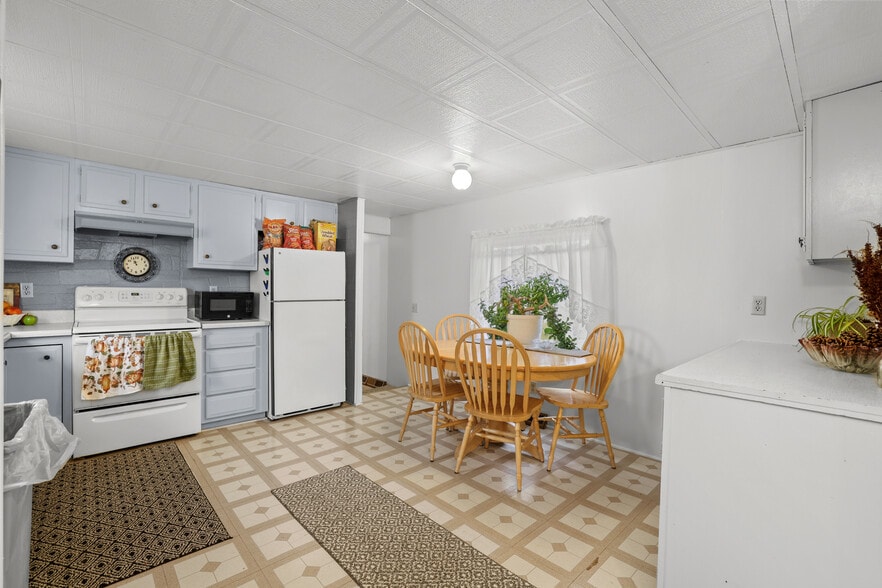 2701 Highway 5 NW, Mohall, ND à vendre - Photo du bâtiment - Image 3 de 55