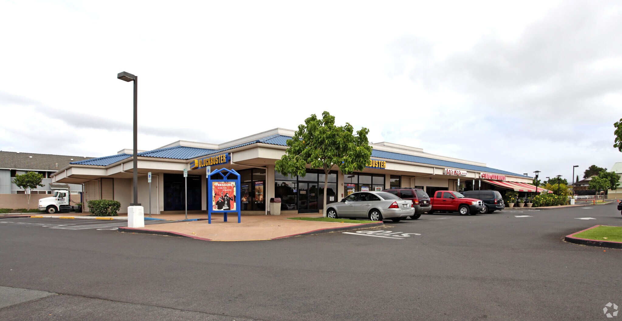 94-1024 Waipio St, Waipahu, HI for lease Primary Photo- Image 1 of 12