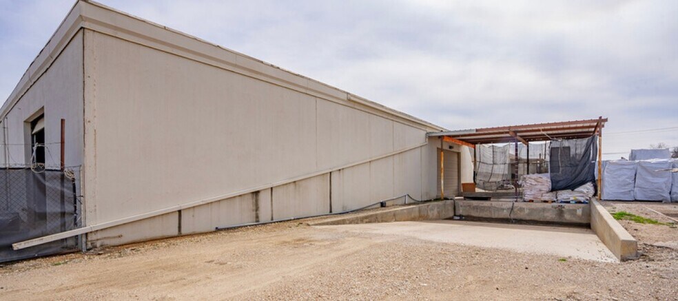 101 E Enon Ave, Everman, TX à louer - Photo du bâtiment - Image 2 de 10