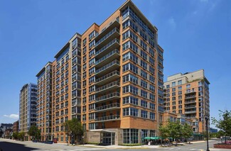 More details for 2 14th St, Hoboken, NJ - Retail for Lease