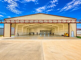 Plus de détails pour 2408 Airport Rd, Gainesville, TX - Spécialité à vendre