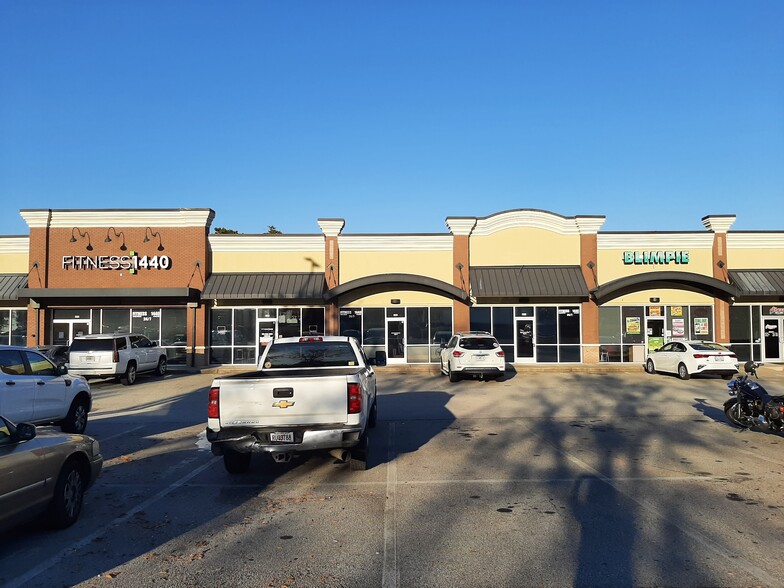 4949 Lanier Islands Pkwy, Buford, GA for lease - Building Photo - Image 2 of 9