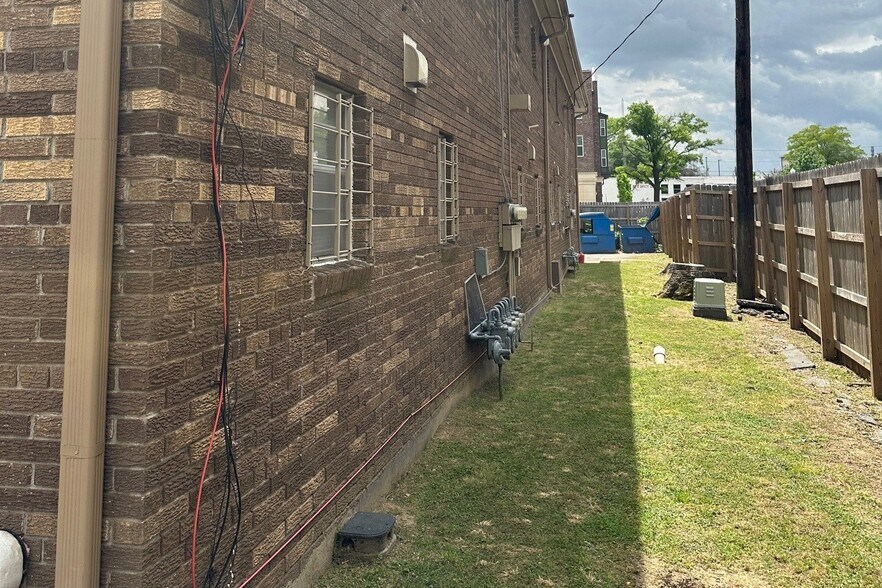 737 Court Ave, Memphis, TN à vendre - Photo du bâtiment - Image 3 de 10