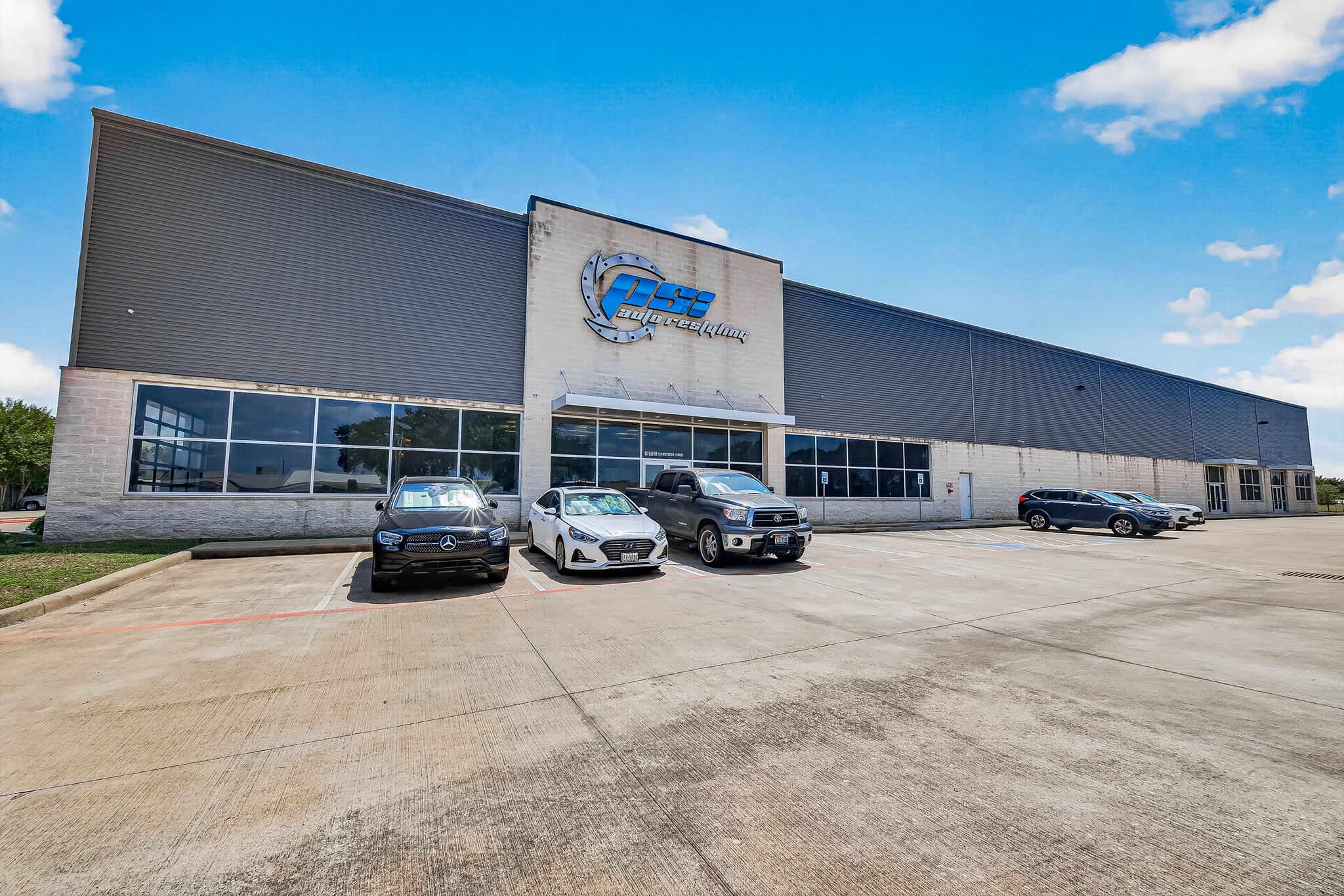 15135 Bellaire Blvd, Houston, TX for lease Building Photo- Image 1 of 32