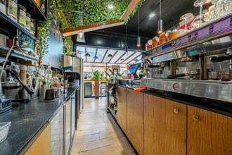 93 Stroud Green Rd, London for lease Building Photo- Image 2 of 9