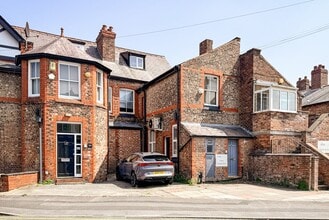 166 Ashley Rd, Altrincham for lease Building Photo- Image 2 of 9
