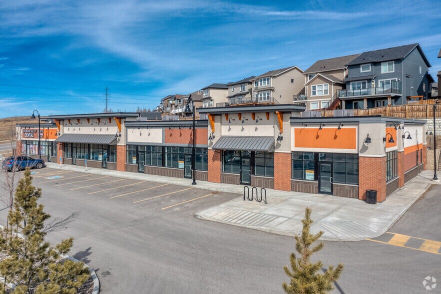 100 Horse Creek Rd, Cochrane, AB for lease - Building Photo - Image 2 of 10