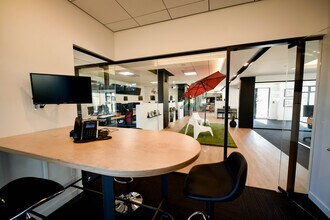2727 Rue Saint-Patrick, Montréal, QC for lease Interior Photo- Image 1 of 1
