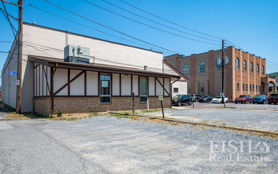 227 Academy St, Williamsport, PA à vendre - Photo du bâtiment - Image 3 de 16