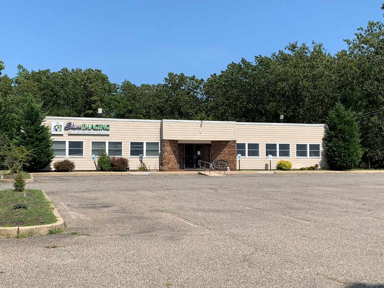 75 Lacey Rd, Whiting, NJ for sale - Primary Photo - Image 1 of 1