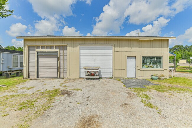 More details for 6736 US Highway 59 S, Goodrich, TX - Retail for Sale