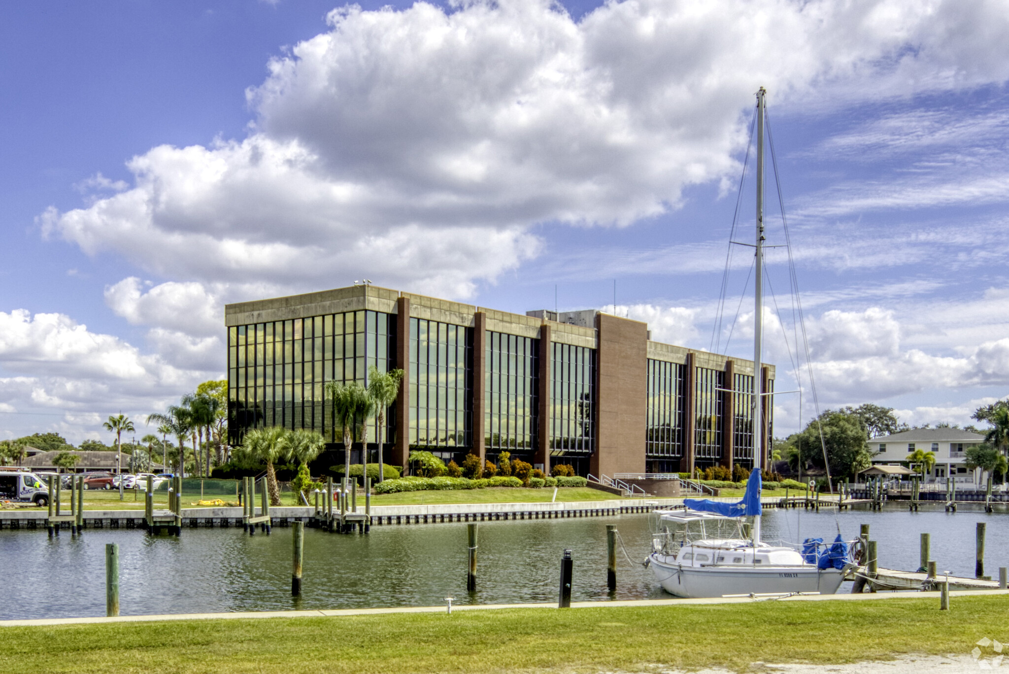 205 S Hoover Blvd, Tampa, FL for lease Building Photo- Image 1 of 14