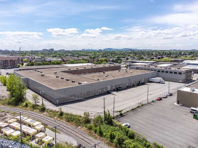 9175-9225 Boul Langelier, Montréal, QC for lease - Building Photo - Image 3 of 5