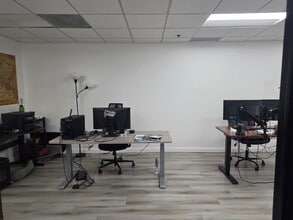 425 E Colorado St, Glendale, CA for lease Interior Photo- Image 2 of 6