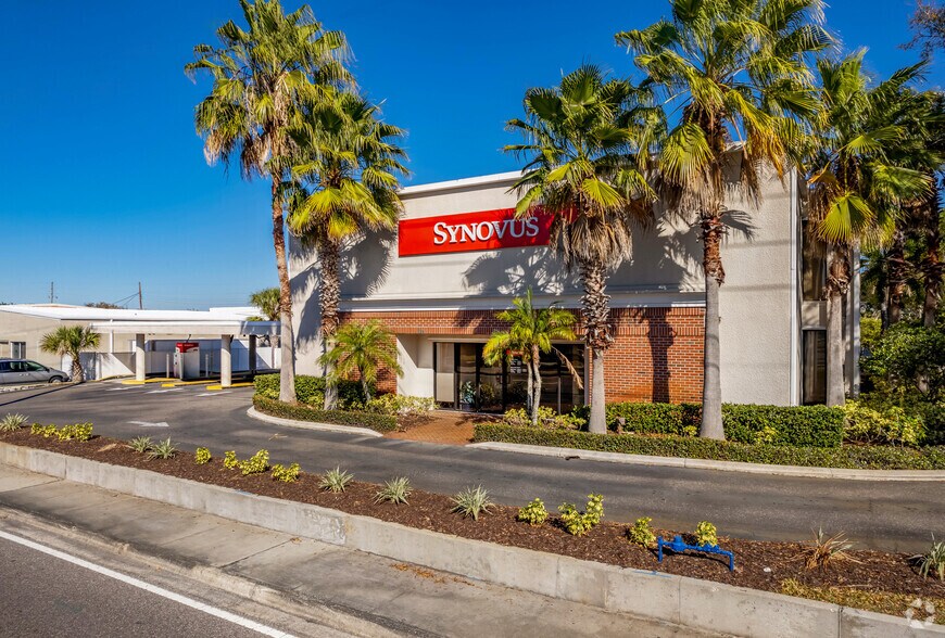 5801 49th St N, Saint Petersburg, FL for lease - Building Photo - Image 1 of 5