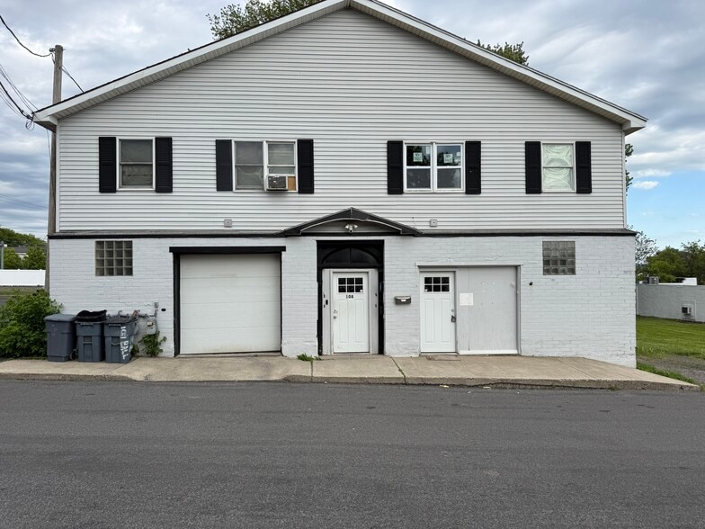 108 Ball St, East Syracuse, NY for lease - Building Photo - Image 2 of 13