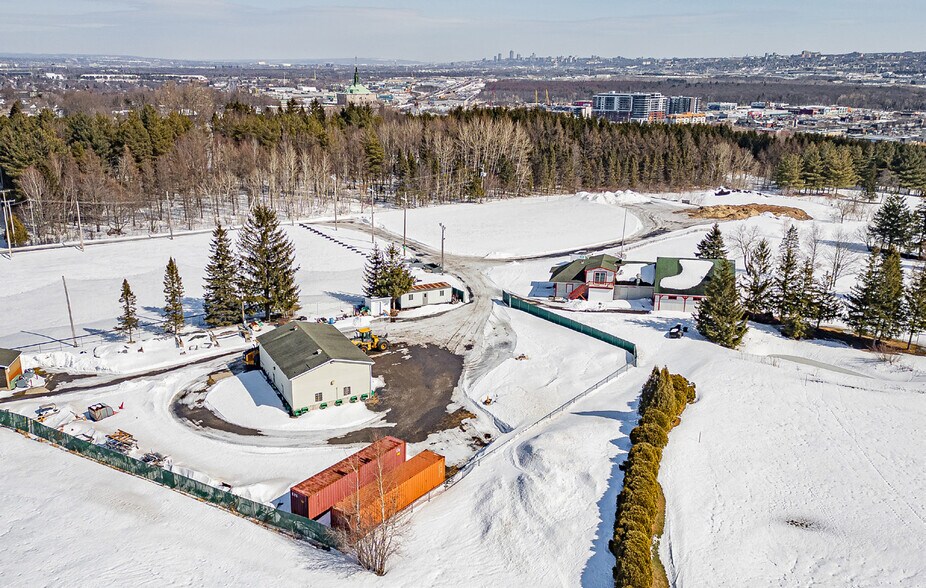 1418 Rte De L'aéroport, Québec, QC à vendre - Photo du bâtiment - Image 1 de 4