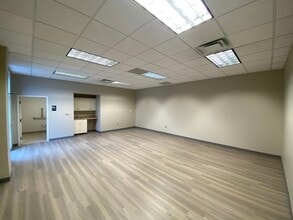 3171-3187 Fort St, Wyandotte, MI for lease Interior Photo- Image 2 of 6