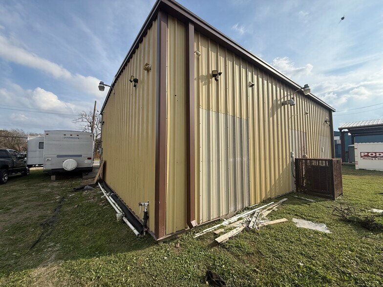5914 Cullen Blvd, Houston, TX à louer - Photo du bâtiment - Image 2 de 9