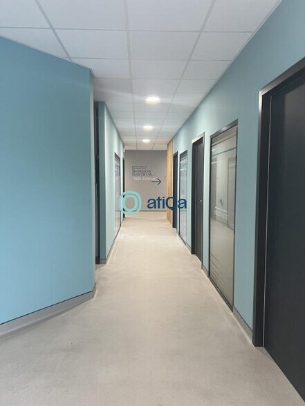 Office/Medical in Chalon-sur-Saône for lease - Interior Photo - Image 3 of 6