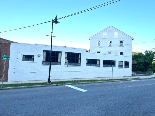 50 Grove St, Salem, MA for lease - Building Photo - Image 3 of 20