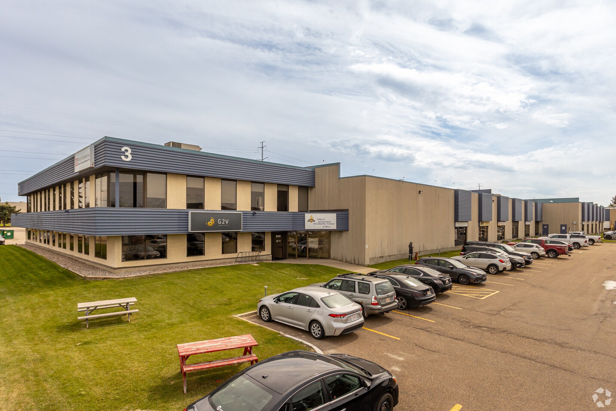 9703-9755 45th Ave NW, Edmonton, AB à vendre Photo principale- Image 1 de 1