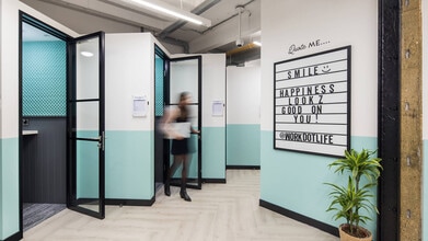 120 Aldersgate St, Londres à louer Photo intérieure- Image 1 de 7