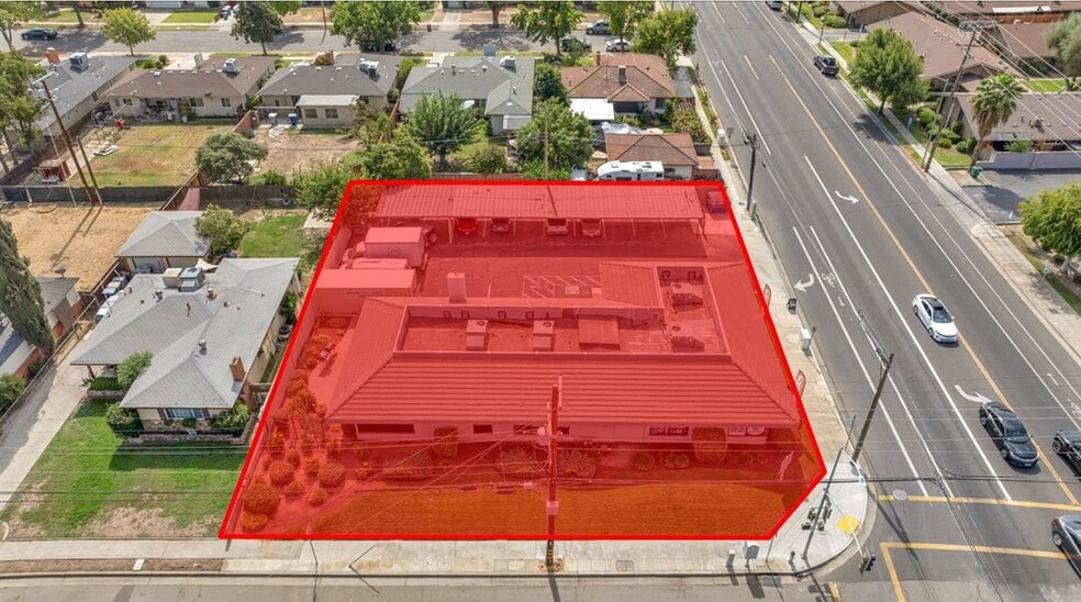 445 W Dakota Ave, Fresno, CA for lease - Building Photo - Image 2 of 33