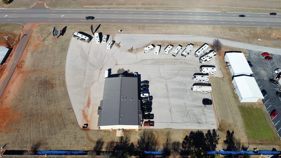 2830 NW 32nd St, Newcastle, OK à vendre - Photo du bâtiment - Image 3 de 54