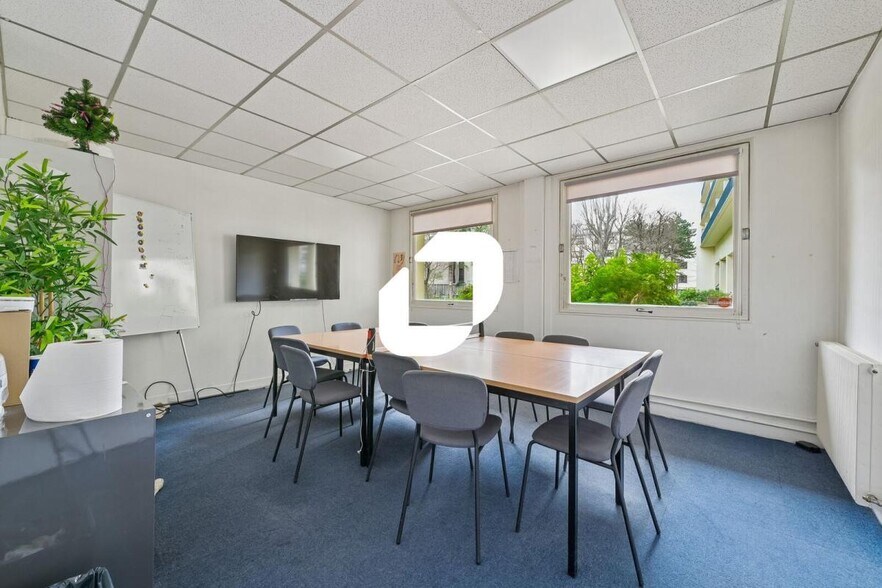 11 Rue Des Cordelières, Paris for lease - Interior Photo - Image 3 of 14