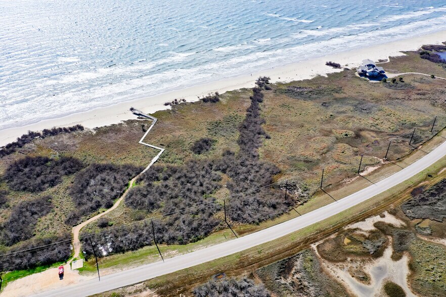 12119 Bluewater Hwy, Freeport, TX à vendre - Photo du bâtiment - Image 3 de 27