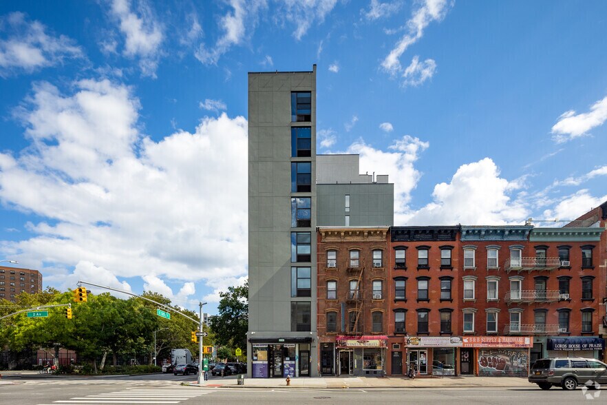 2338 Second Ave, New York, NY for sale - Building Photo - Image 2 of 6