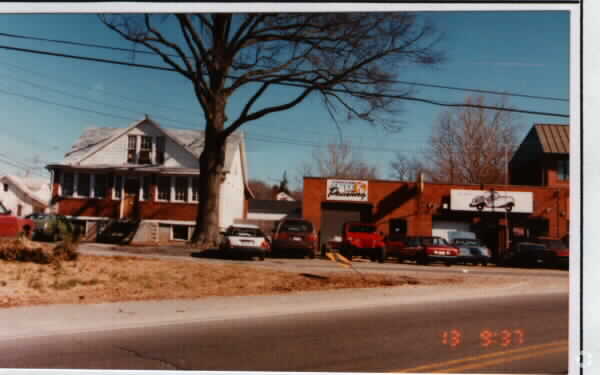 5702 Tuxedo Rd, Hyattsville, MD à vendre - Photo du bâtiment - Image 3 de 3