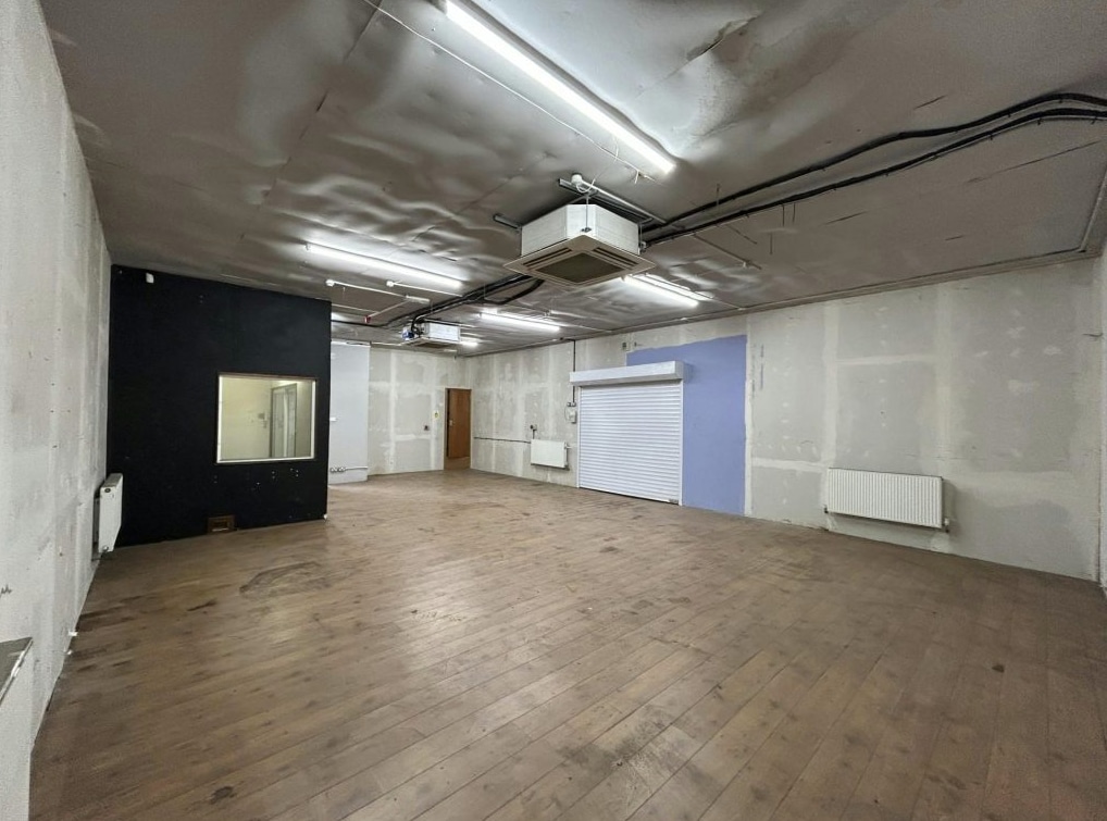 Cavendish Mews, Aldershot for lease Interior Photo- Image 1 of 3