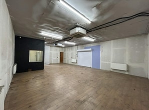Cavendish Mews, Aldershot for lease Interior Photo- Image 1 of 3