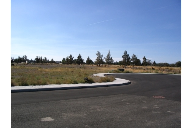 1760-1780 SW Umatilla Ave, Redmond, OR for sale Building Photo- Image 1 of 20