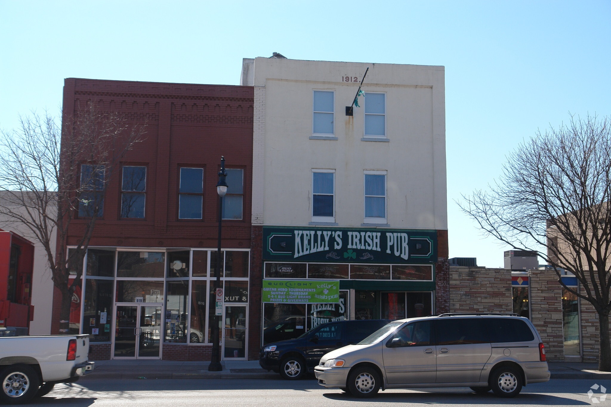 917 E Douglas Ave, Wichita, KS for lease Primary Photo- Image 1 of 3