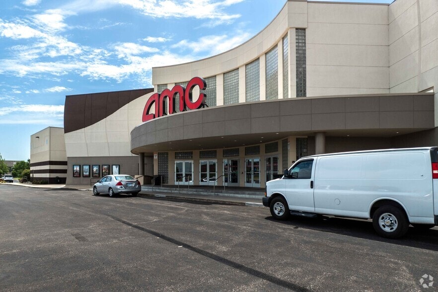 3151 N Penstemon Cir, Wichita, KS for sale - Building Photo - Image 2 of 4